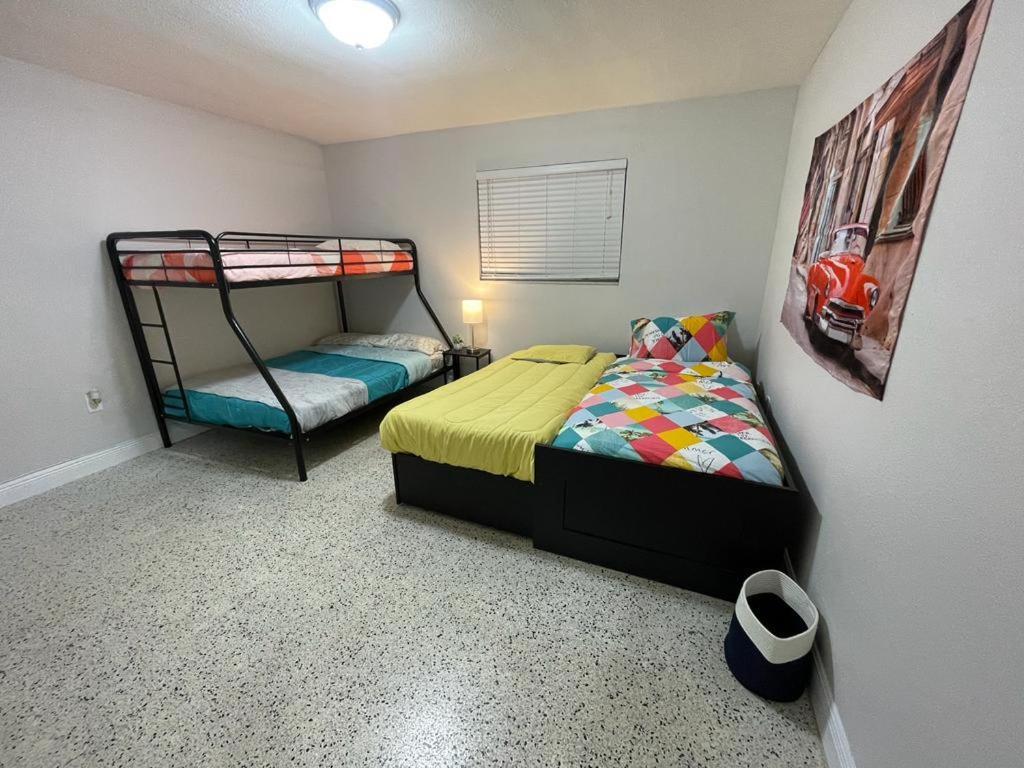 Sleeps 8, Havana Nights In Miami Leilighet Eksteriør bilde