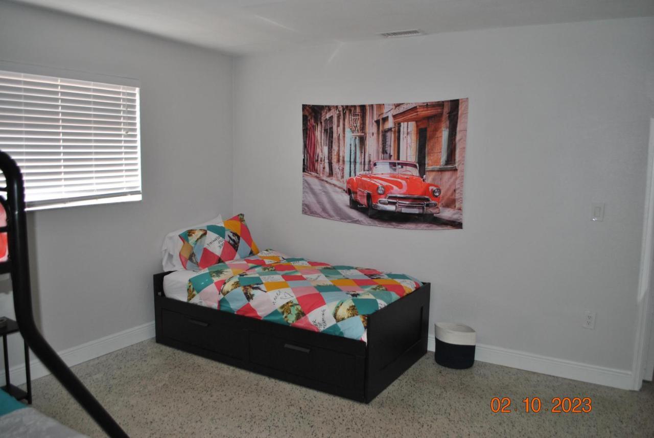 Sleeps 8, Havana Nights In Miami Leilighet Eksteriør bilde